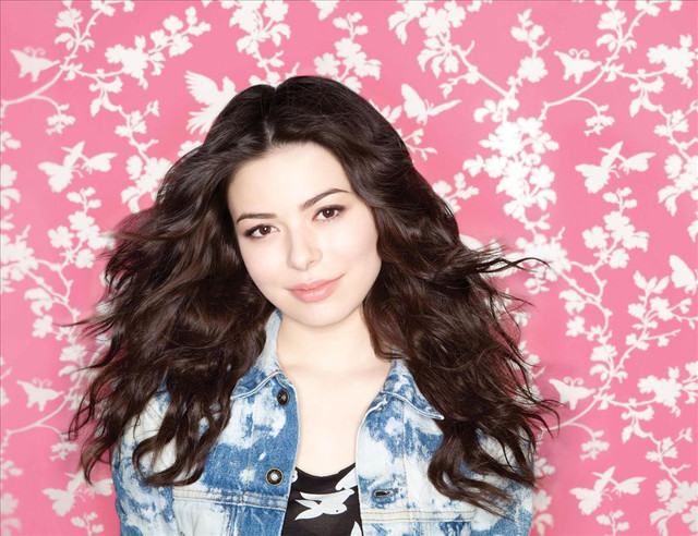 Miranda Cosgrove Net Worth In 2024: How Much Is She Worth Today?